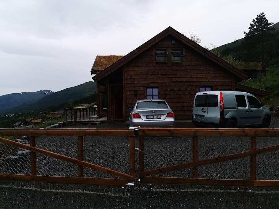 Cabin In Beautiful Surroundings At Harpefossen Nordfjordeid Eksteriør bilde